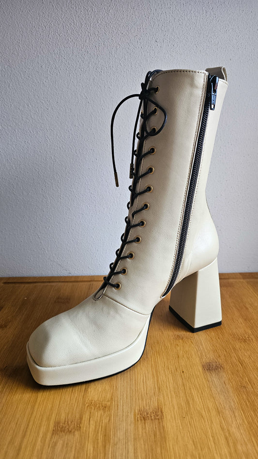 Stivaletto punta squadrata