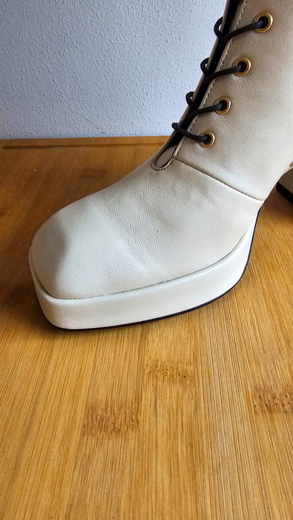 Stivaletto punta squadrata